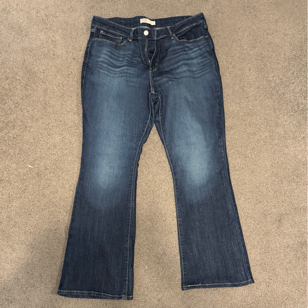 Women’s Levi's Mid Rise Dark Blue Bootcut Jeans: W33 L30